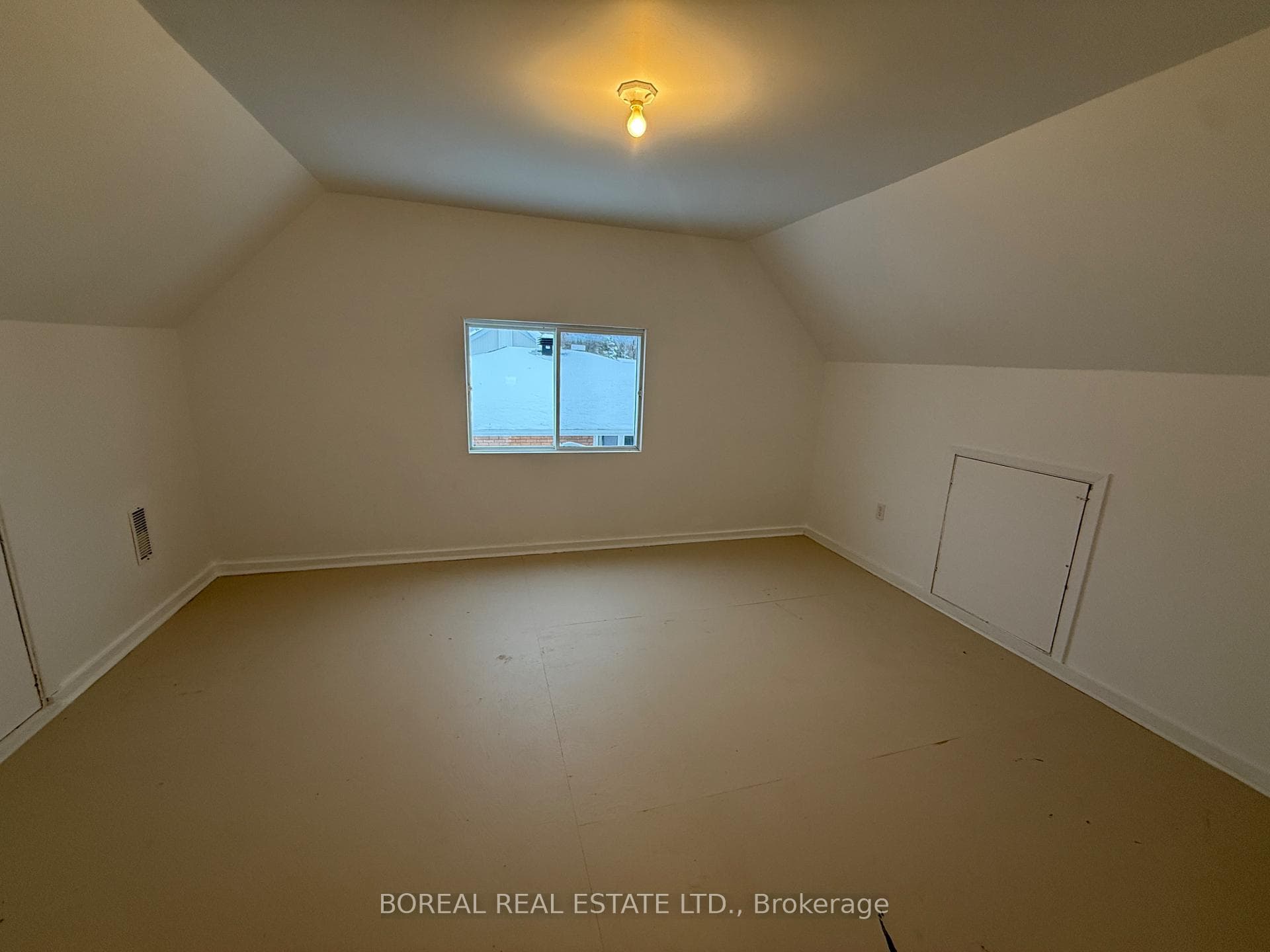 101 Ross Road photo 19