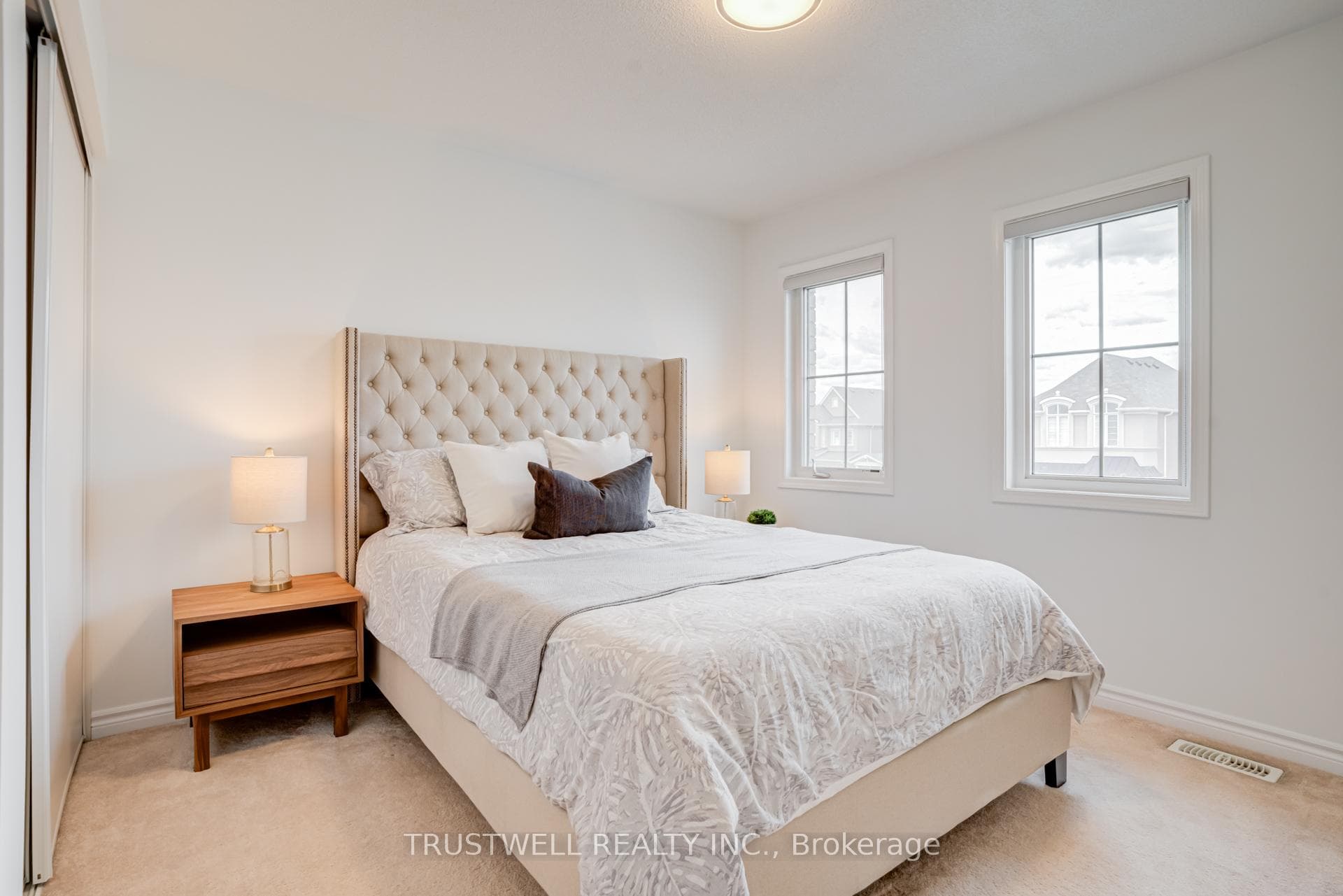334 Trudeau Drive photo 34
