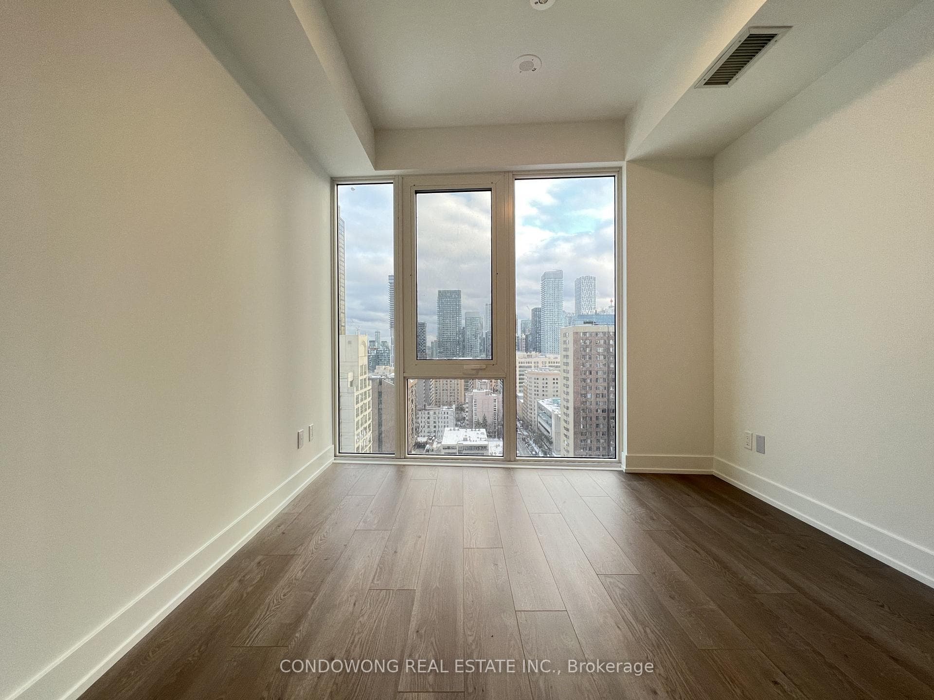 308 Jarvis Street Unit 1802 photo 6
