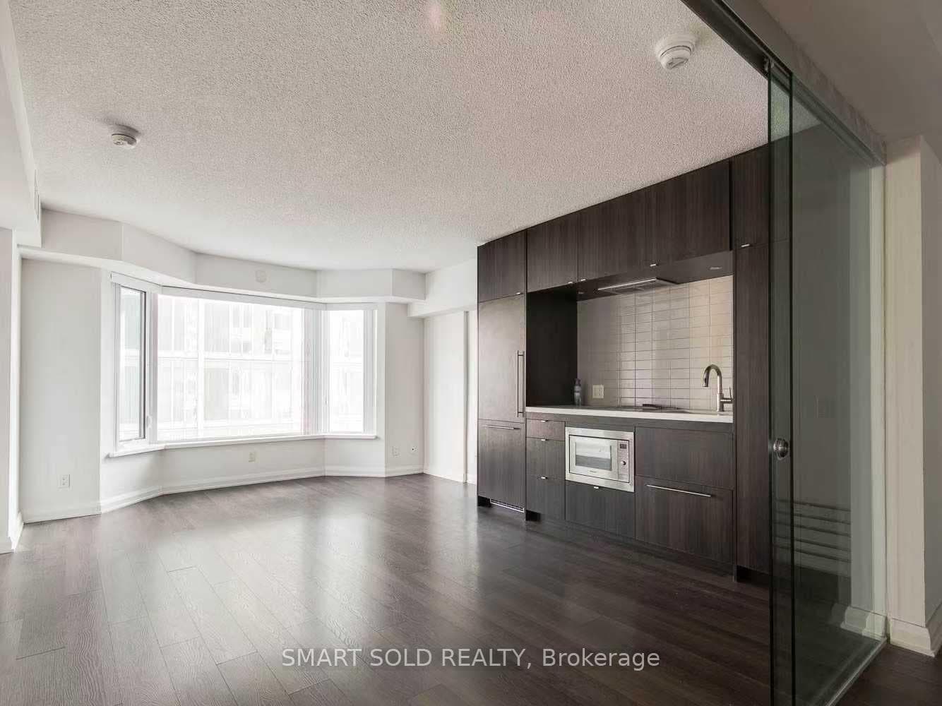155 Yorkville Avenue Unit 2508 photo 8