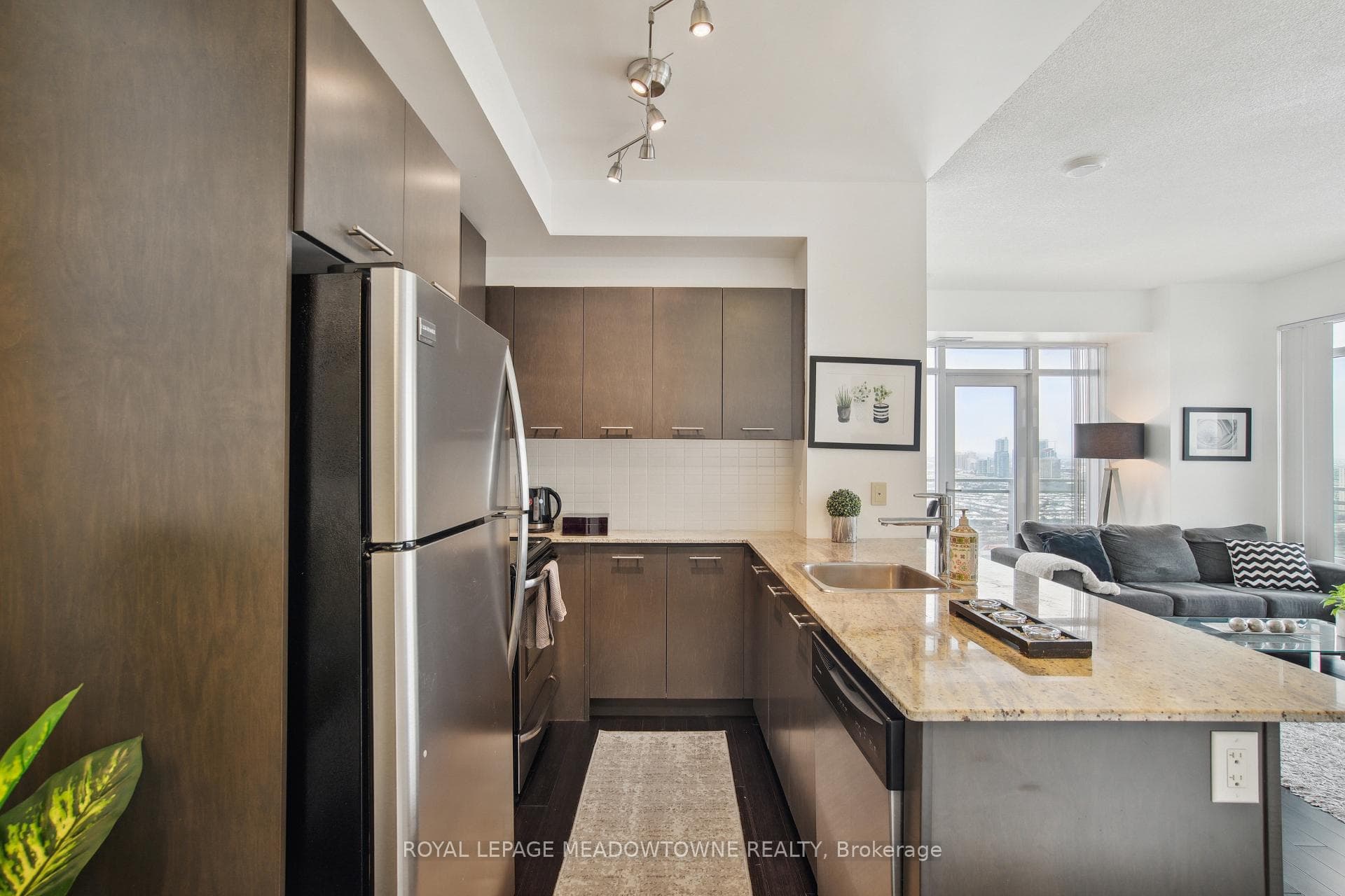 360 Square One Drive Unit 2711 photo 4