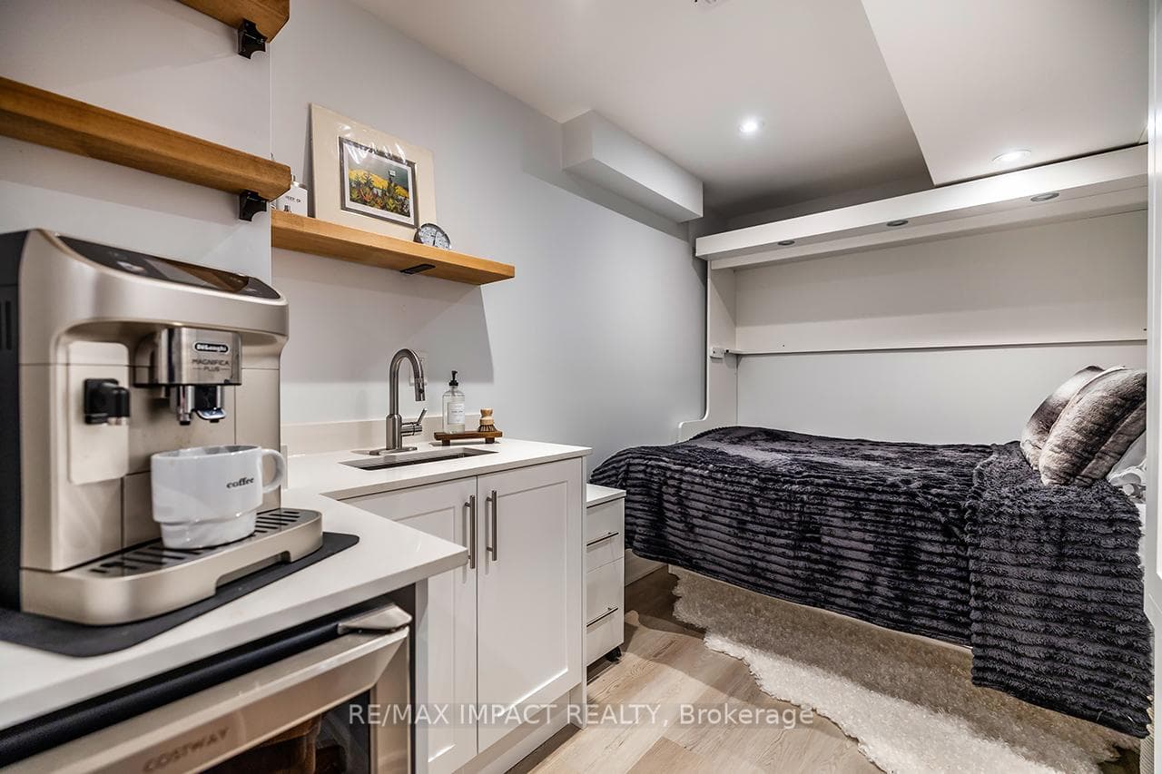 12 Marlborough Street photo 28