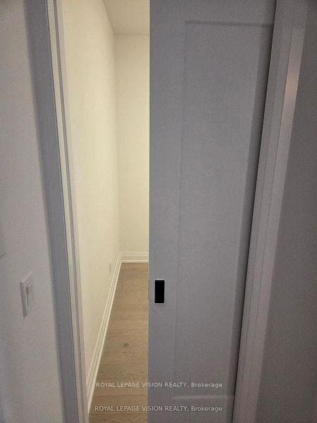 505 Glencairn Avenue Unit 206 photo 9