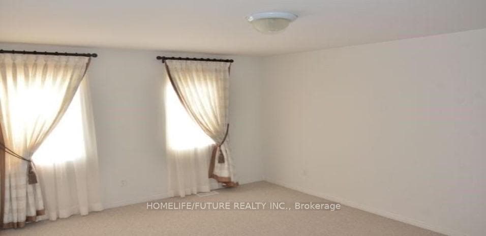 2432 Pilgrim Square photo 4