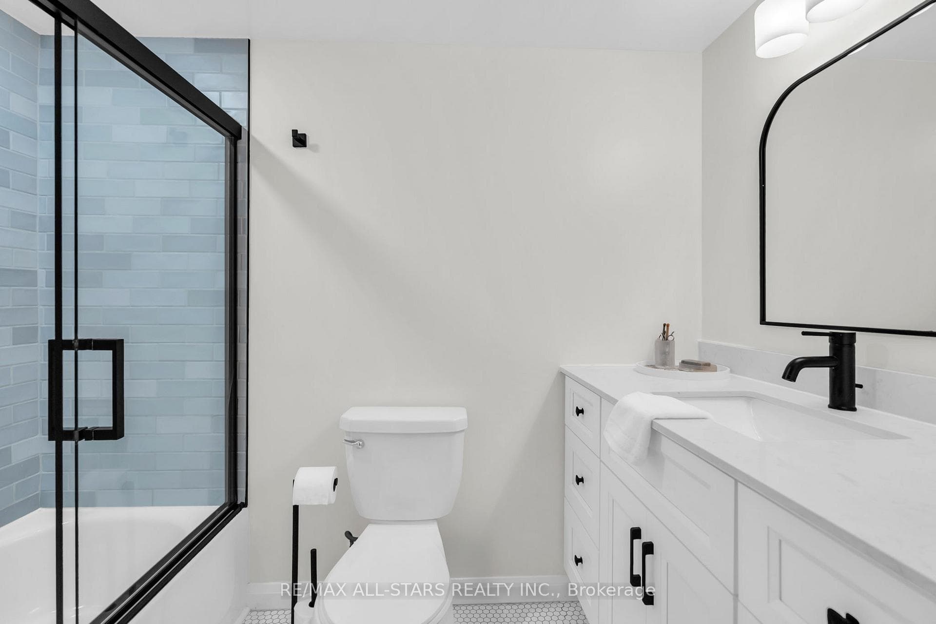 61 Holgate Street photo 34