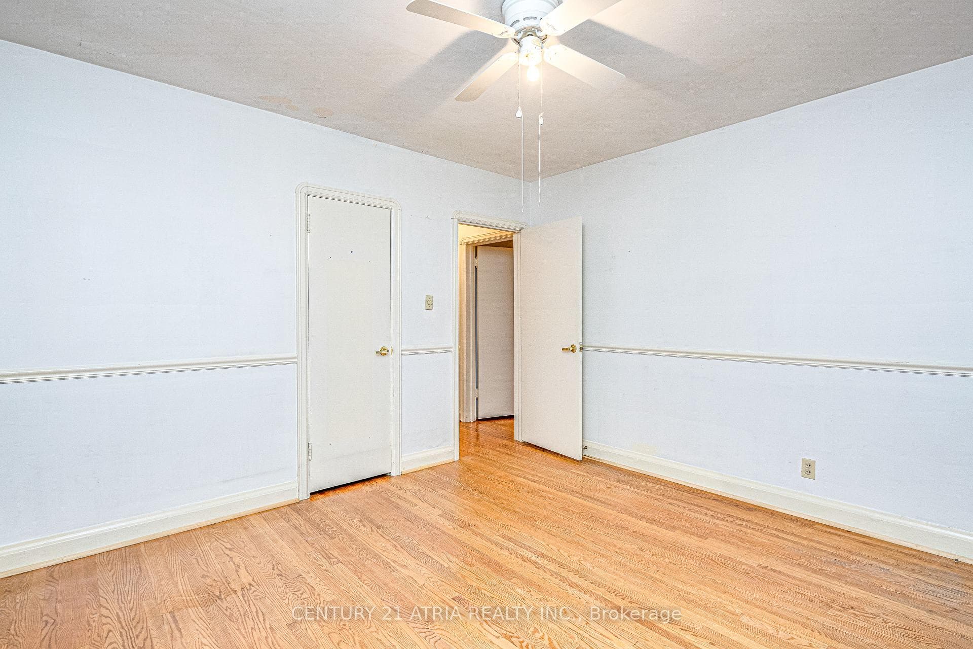 31 Parkview Hill Crescent photo 9