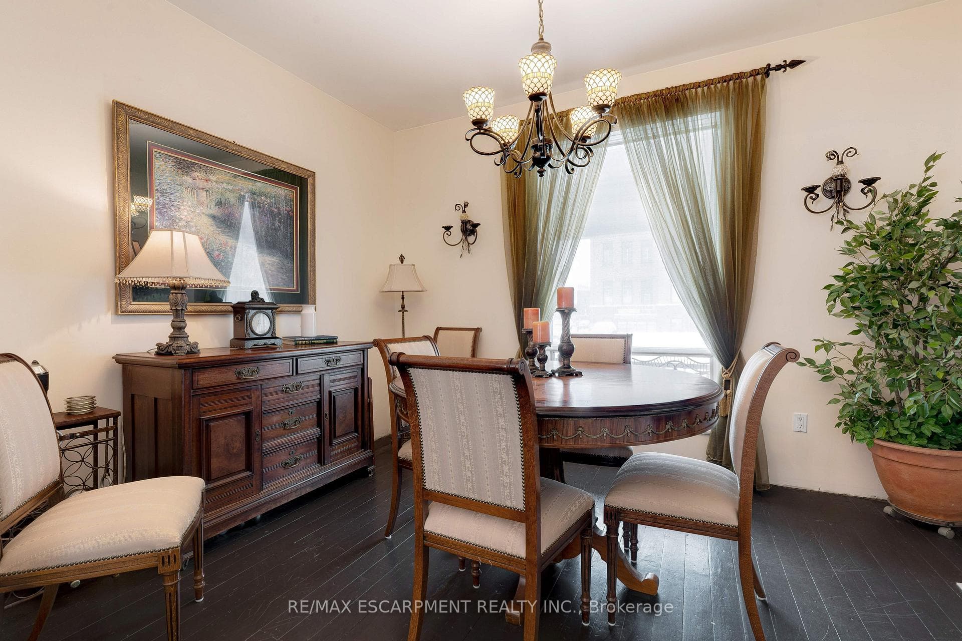 80 Alanson Street photo 6