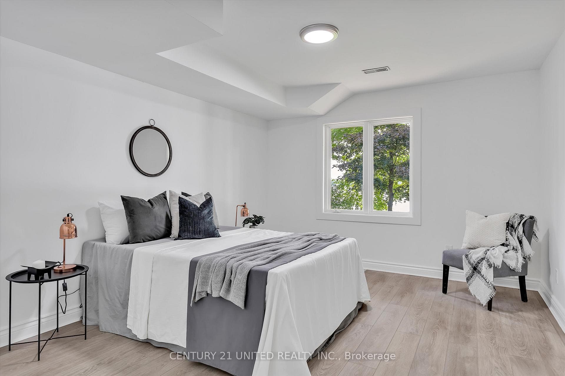 731 Erlwyn Drive photo 33