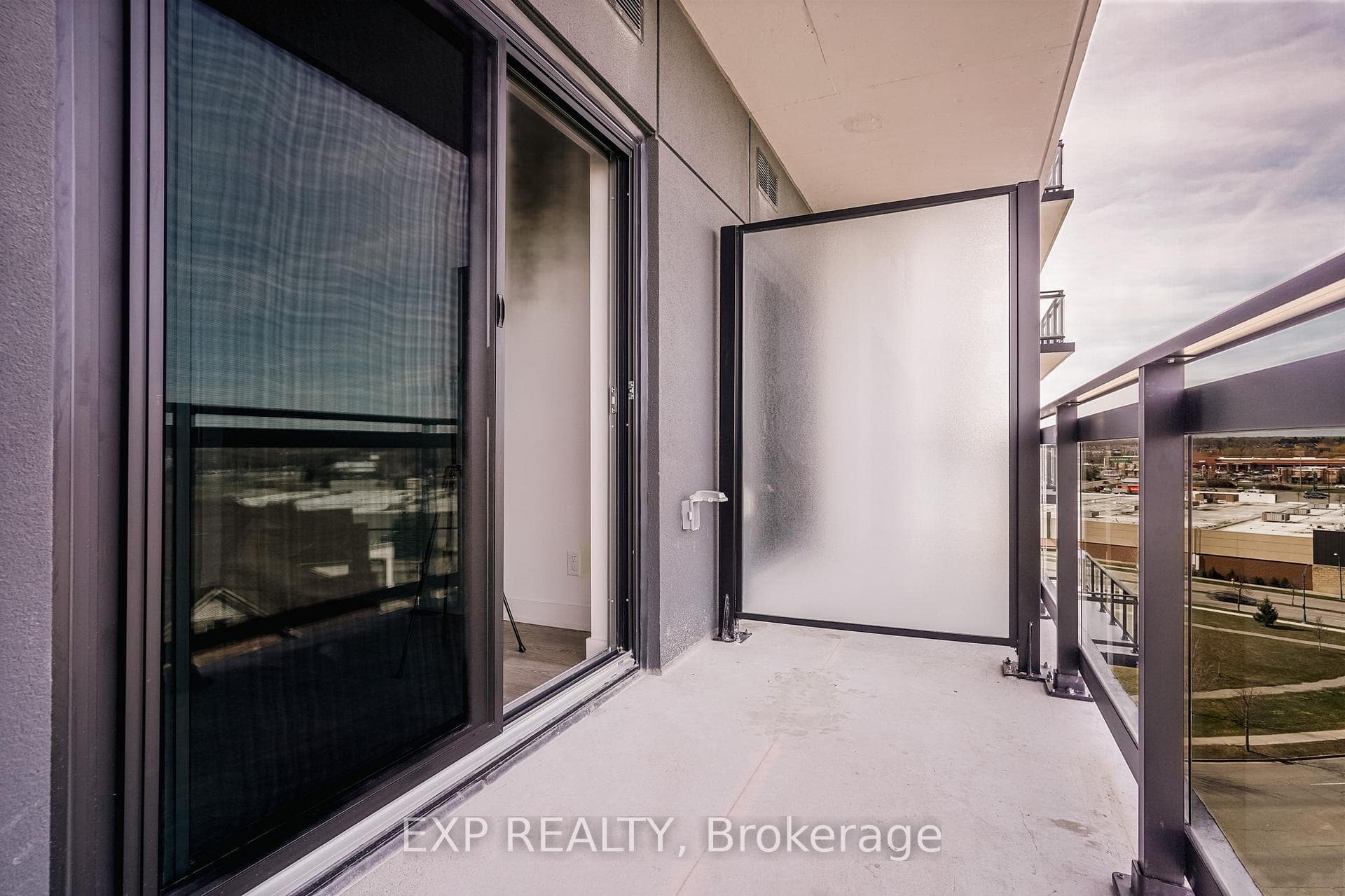 55 Clarington Boulevard Unit 806 photo 32