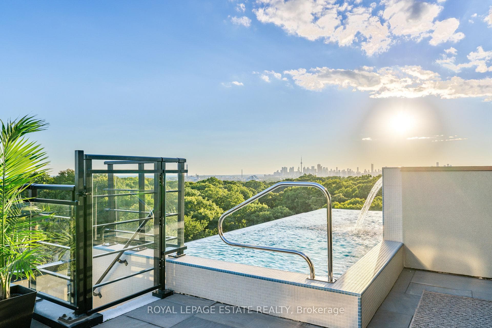 365 Beech Avenue Unit PH 1 photo 27