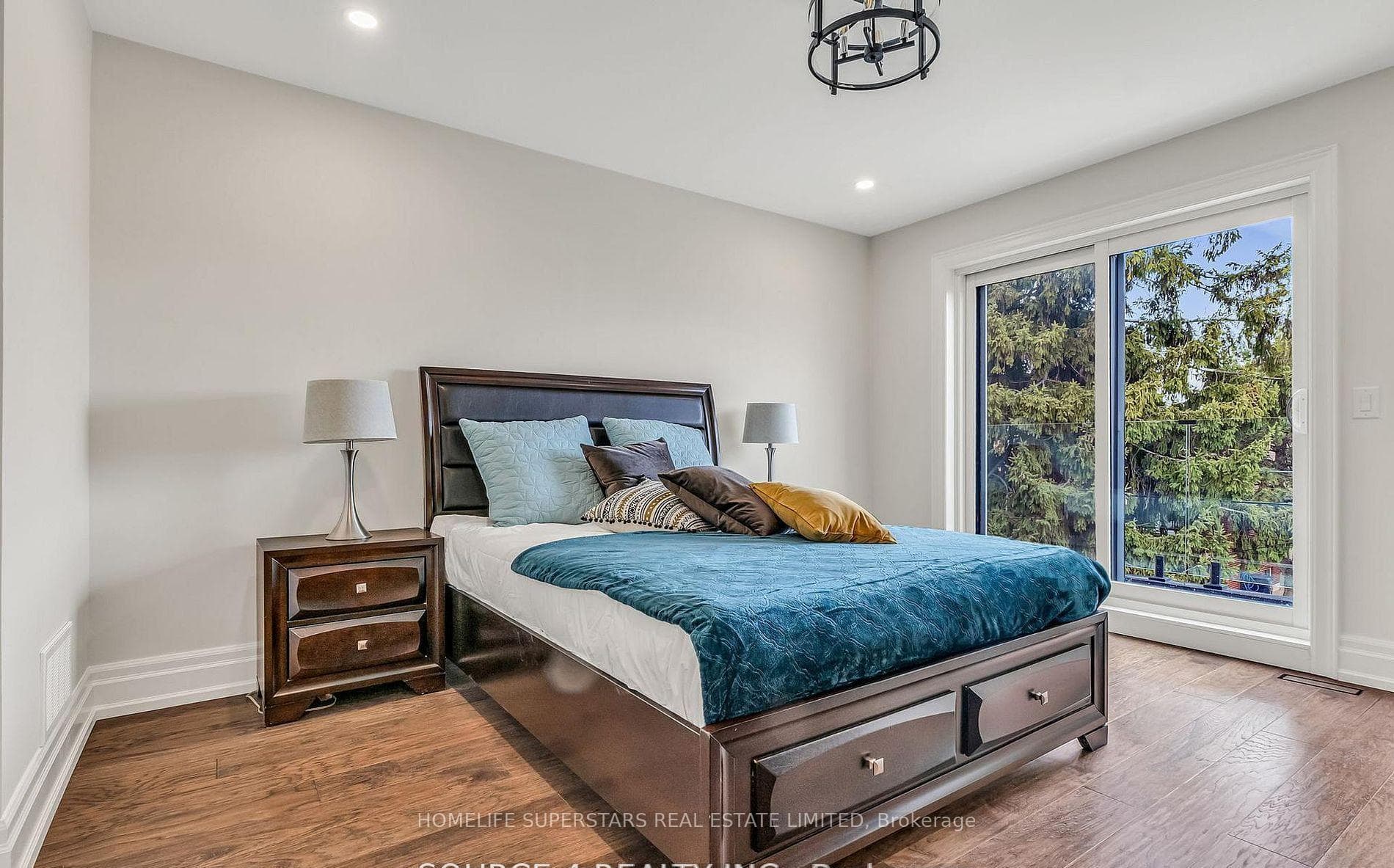 603 Royal York Road photo 12