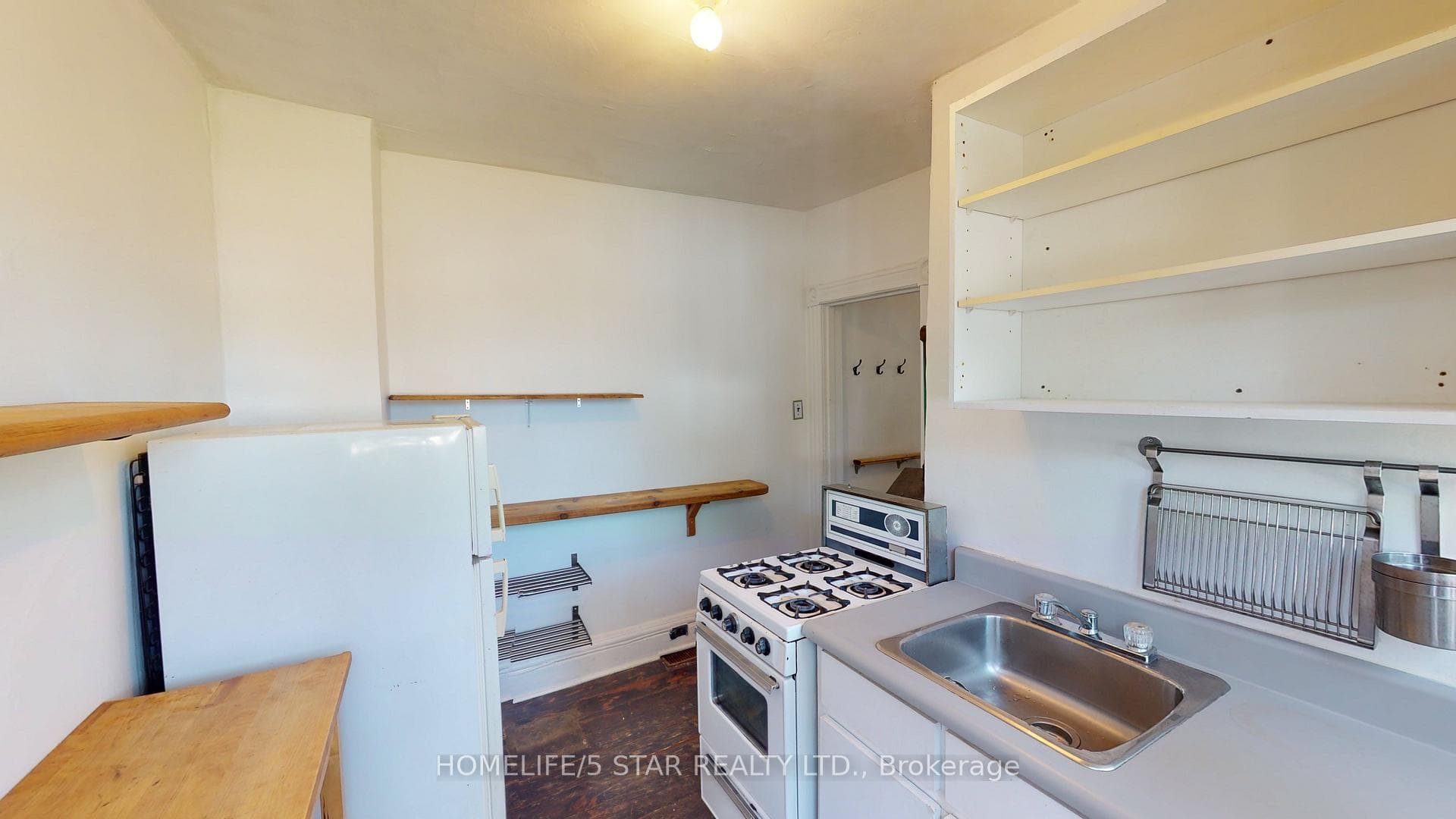 39 Humbert Street Unit Apt 2 photo 3