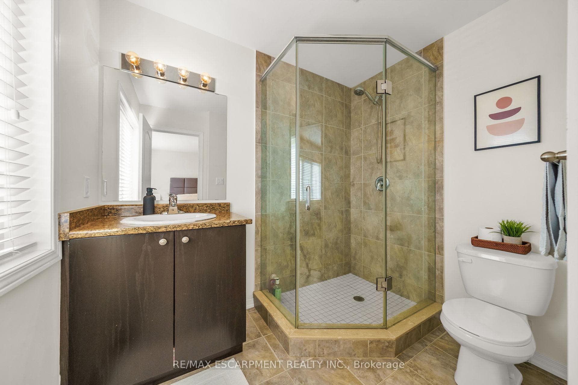 28 Serena Crescent photo 21