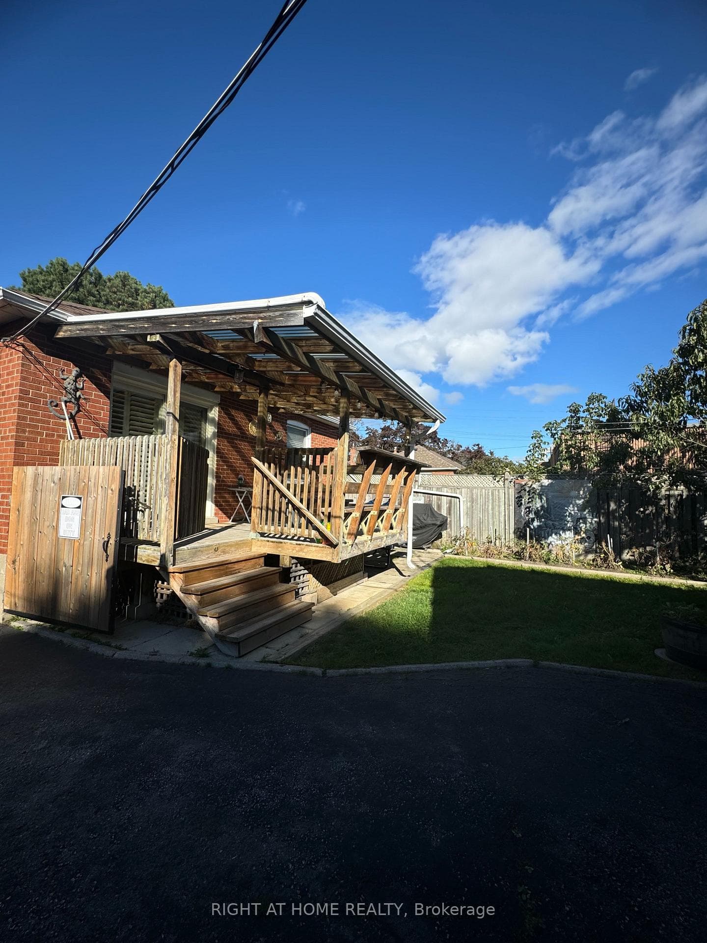 4 Waringstown Drive photo 19