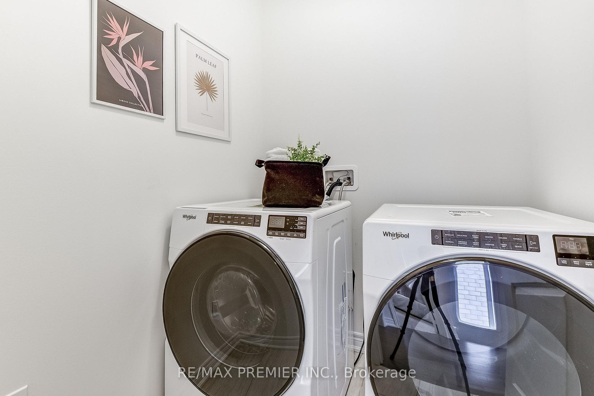 120 Armilia Place photo 31