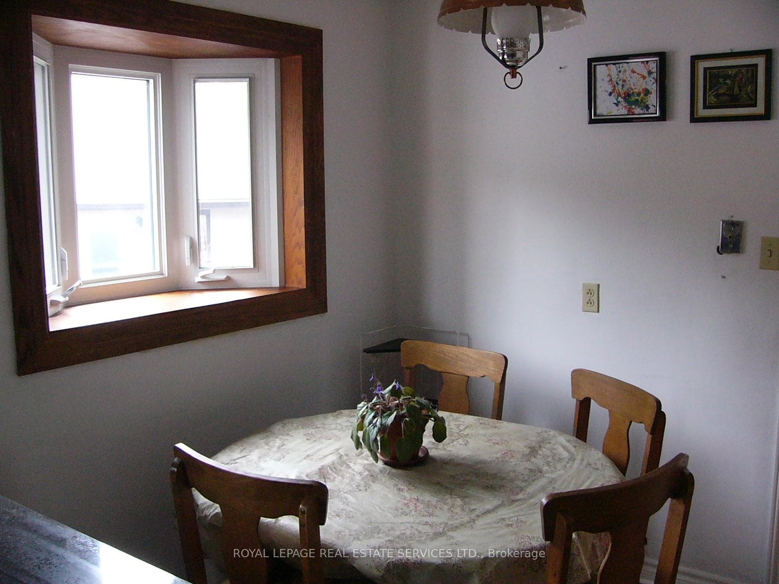 1193 Ingledene Drive photo 11