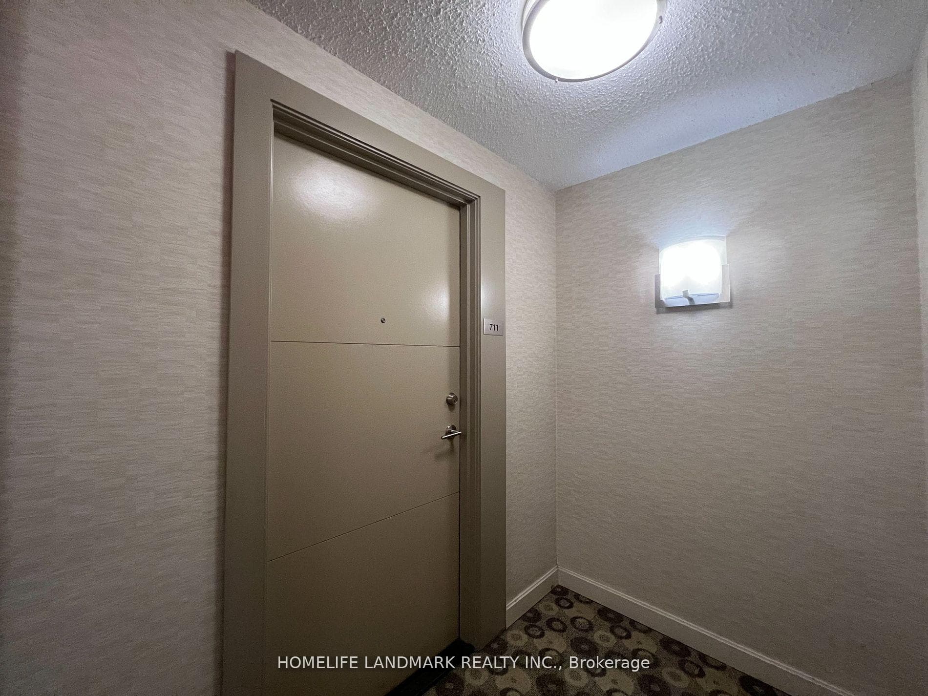 50 Town Centre Court Unit 711 photo 13