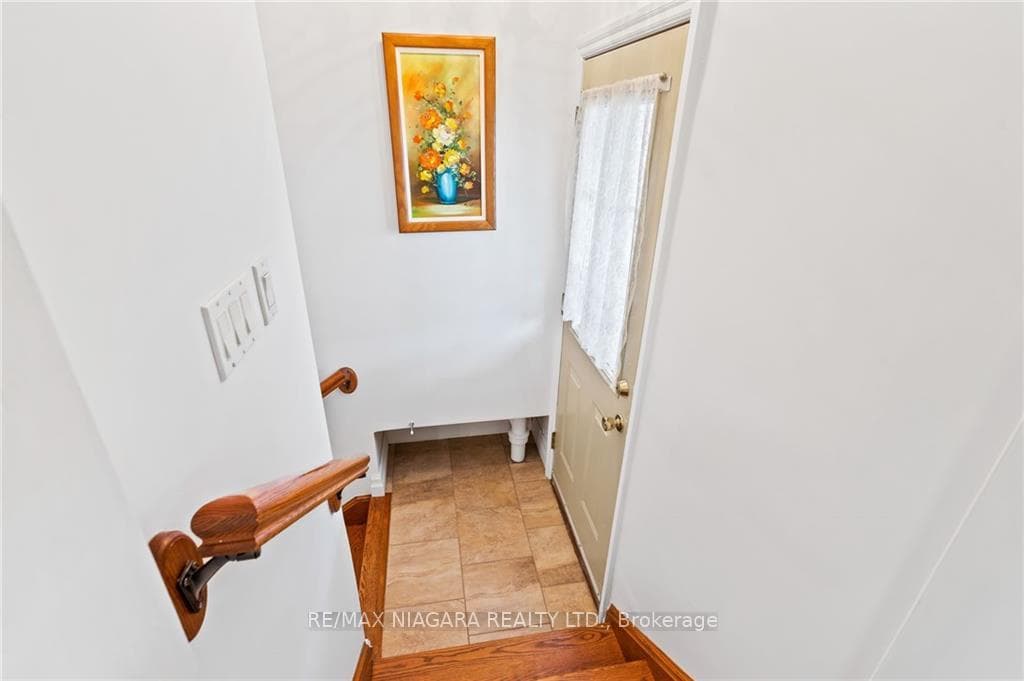 12 Kamla Drive photo 14