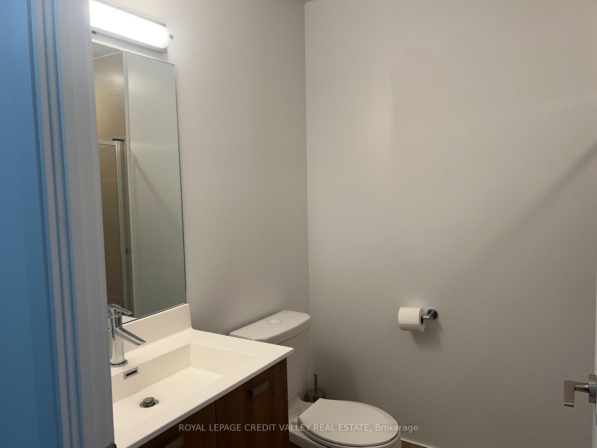 275 Village Green Square Unit 2915 photo 31