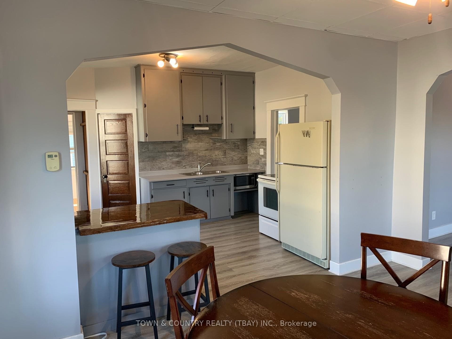 125 Robertson Street photo 6