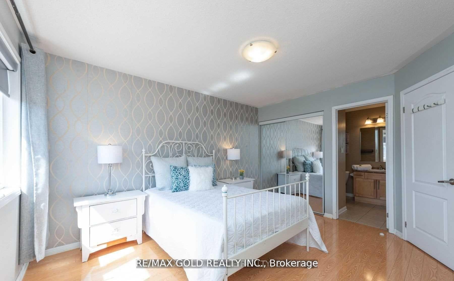 812 Herman Way photo 7
