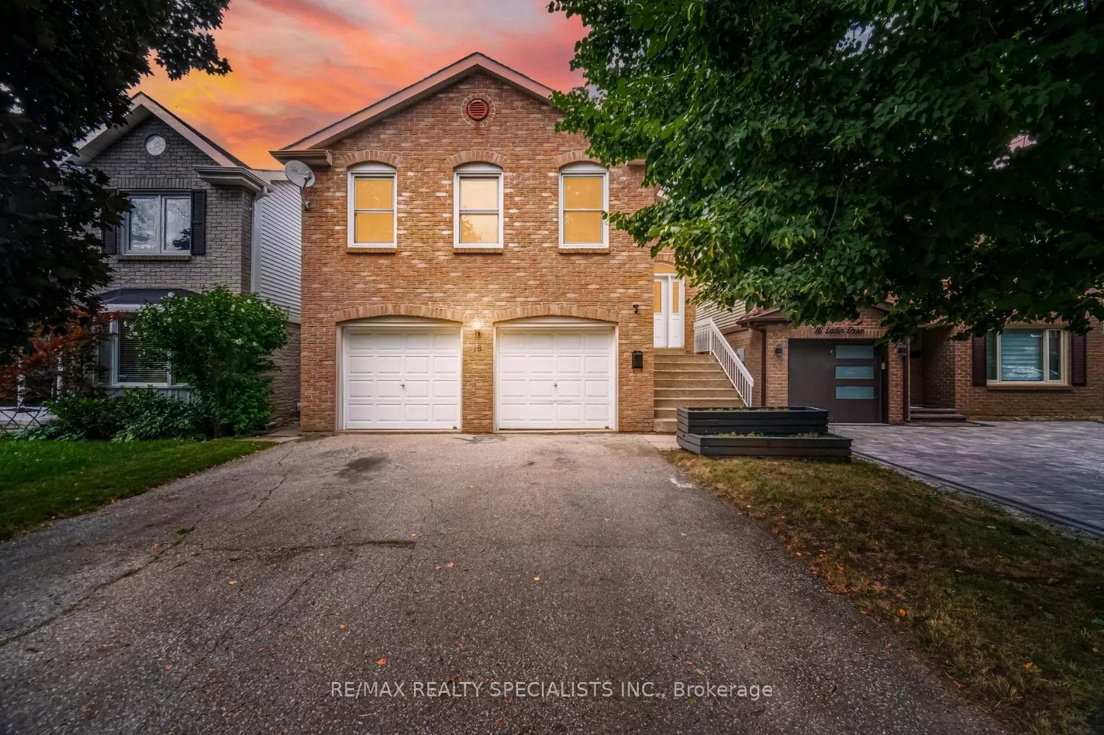 18 Ladin Drive photo 1