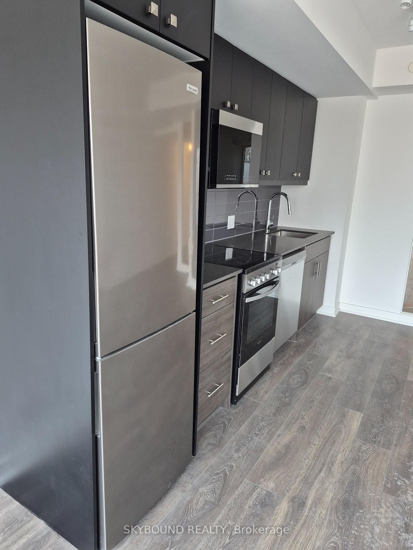 2 Manderley Dr Drive Unit # 405 photo 11