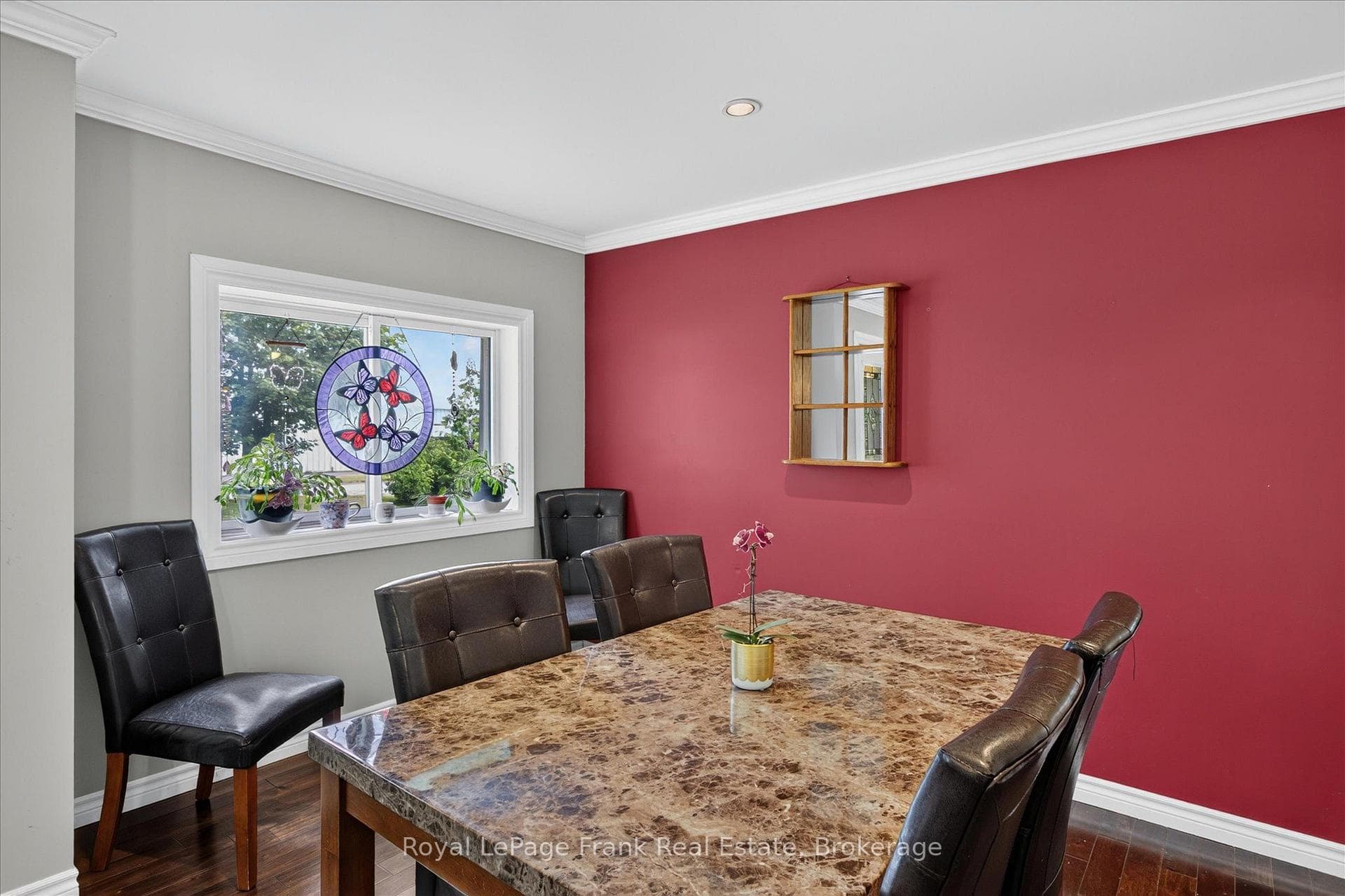731 Harper Road photo 15