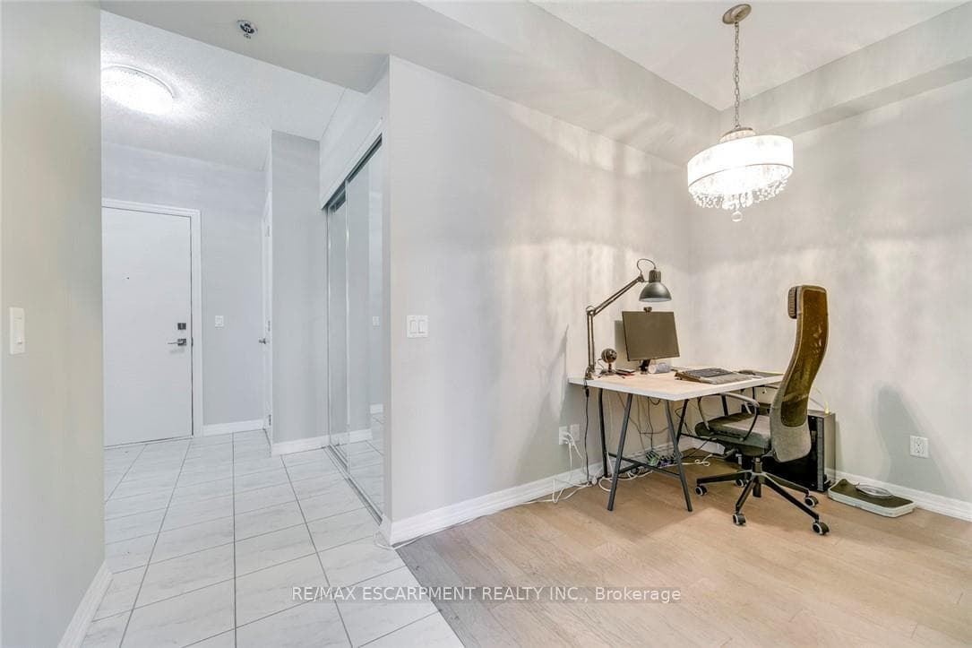 5001 Corporate Drive Unit 501 photo 9