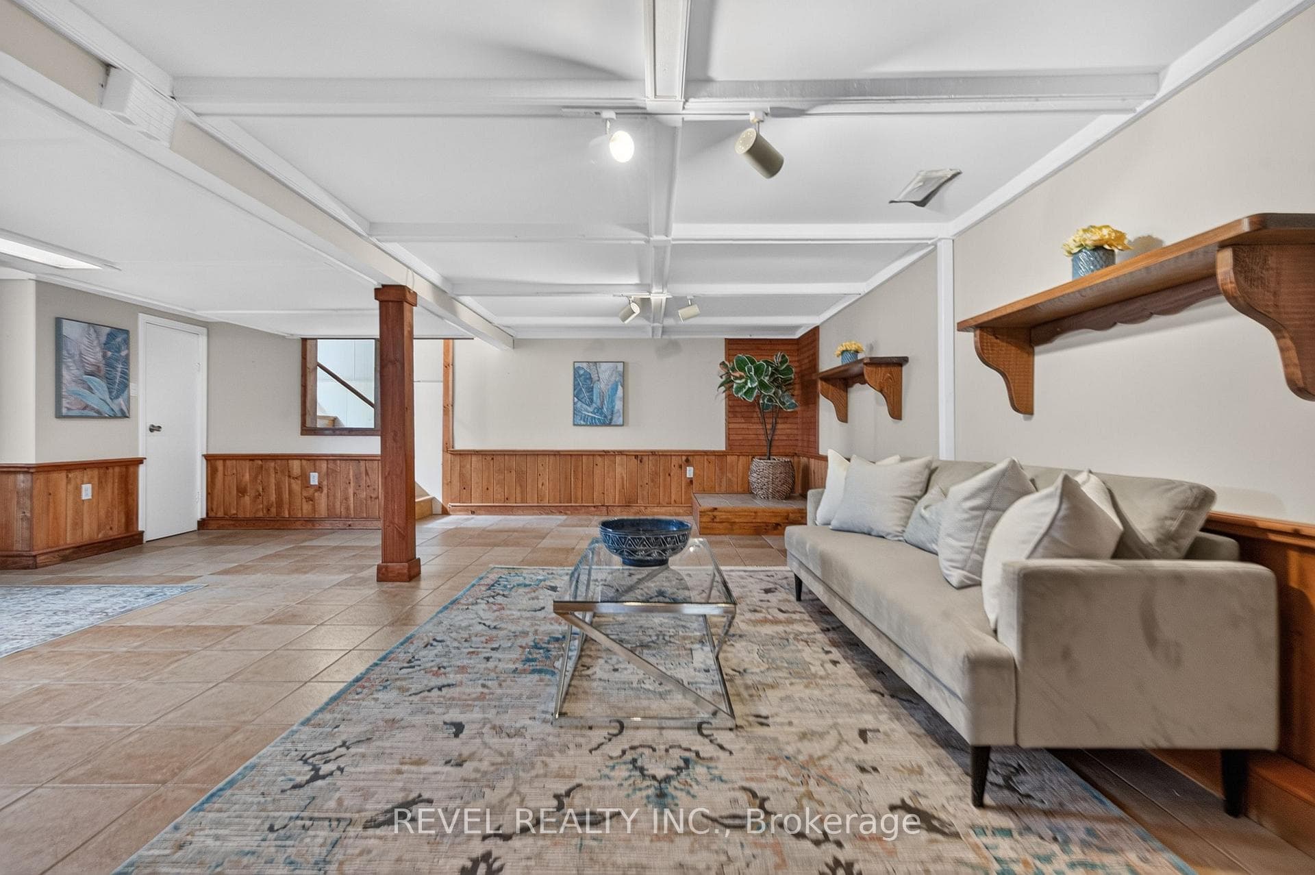 1804 St. Anne Street photo 24