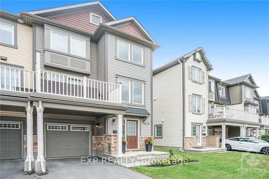439 WHITE ARCTIC Avenue photo 3
