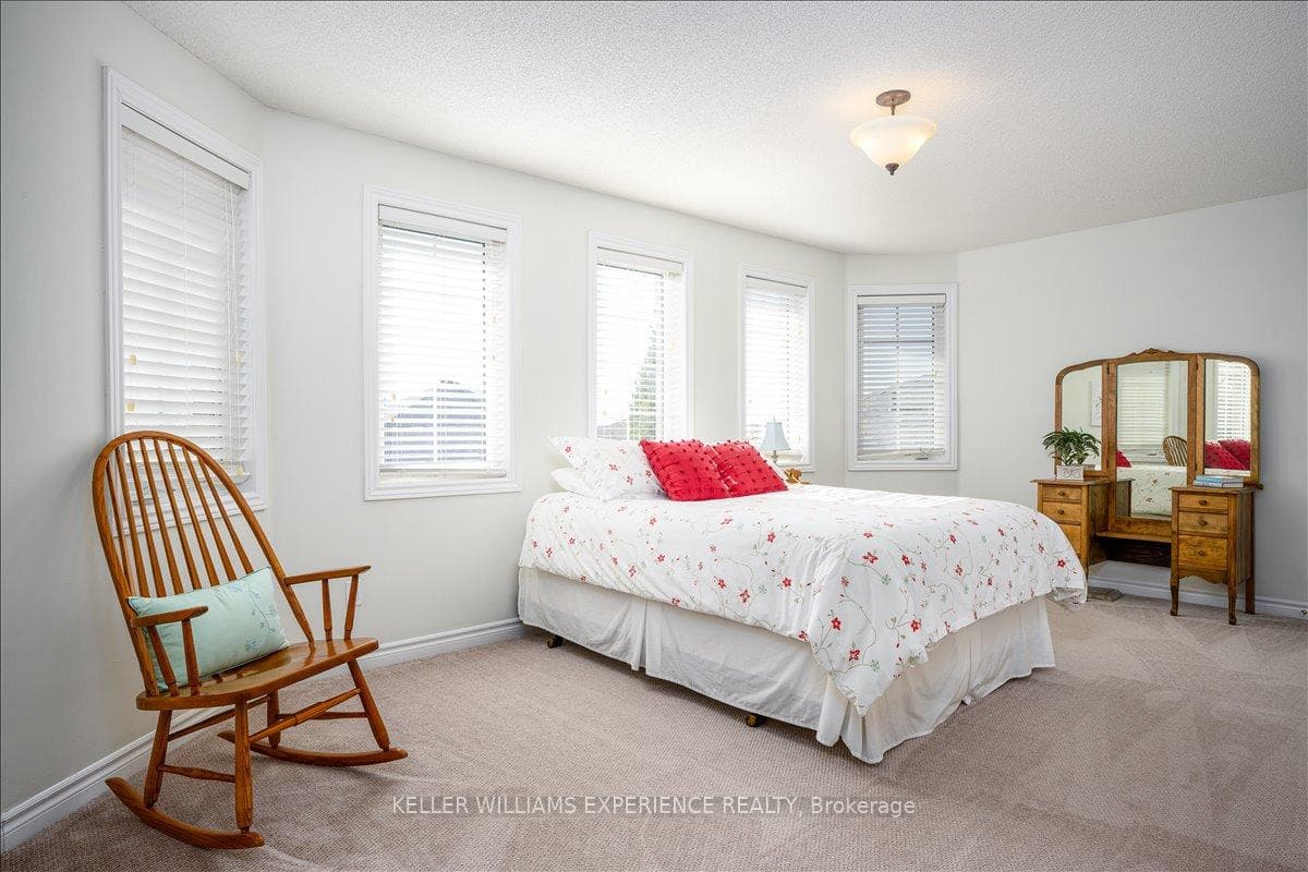 25 Muir Drive photo 34
