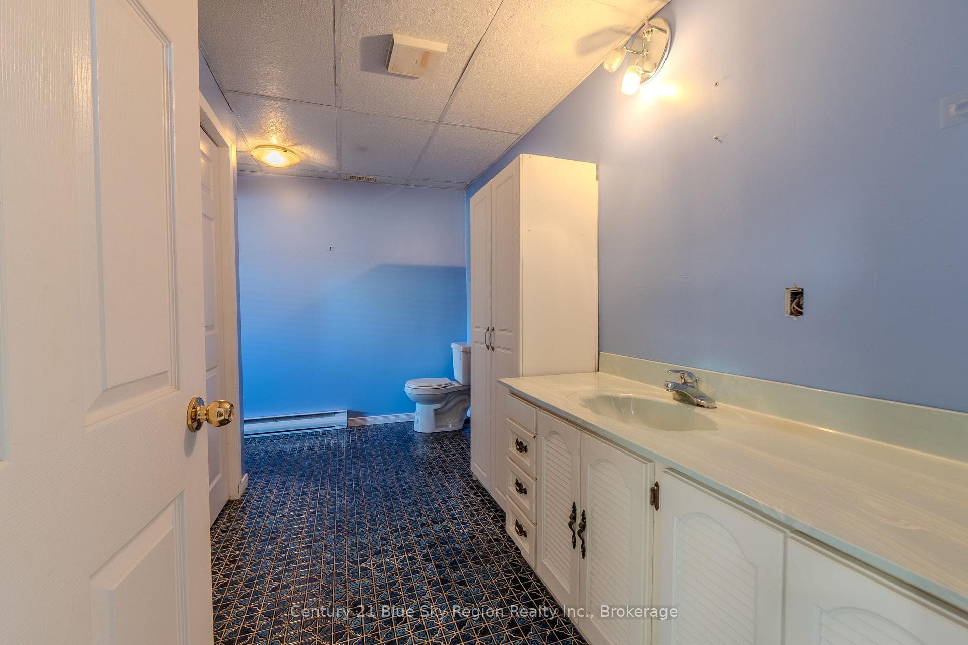 Downstairs Bathroom