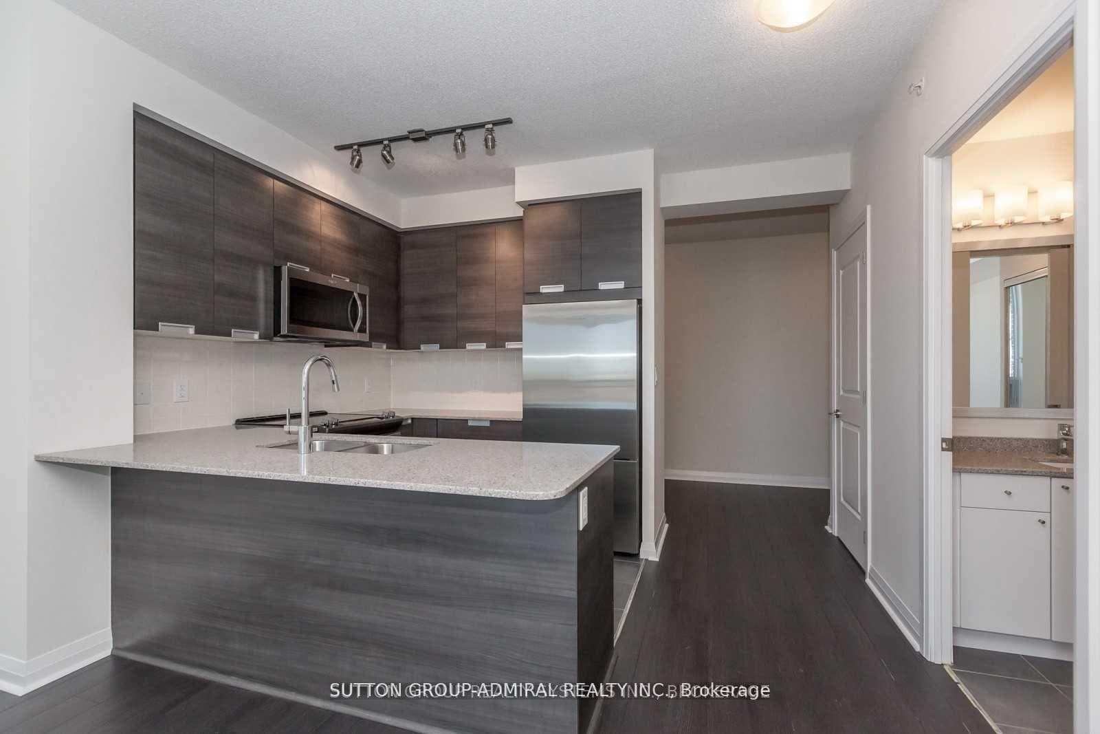 5025 Four Springs Avenue Unit 510 photo 1