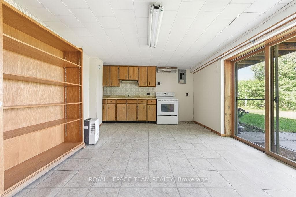 3697 Burnstown Road photo 31