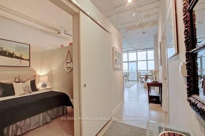 2 Fieldway Road Unit 1208 photo 6