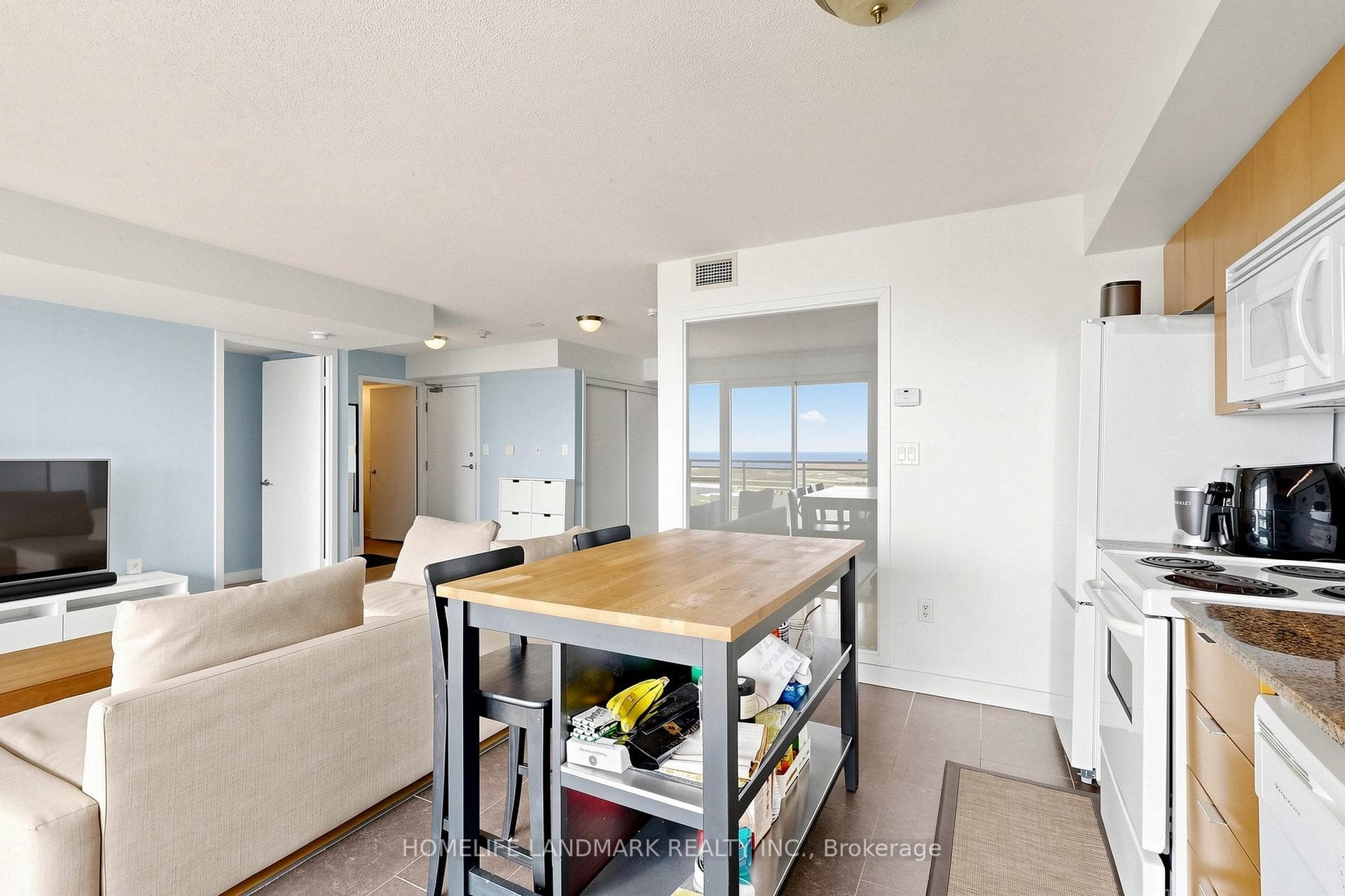15 Fort York Boulevard Unit 2811 photo 12