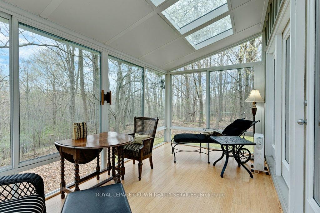 2 Hughson Lane photo 14