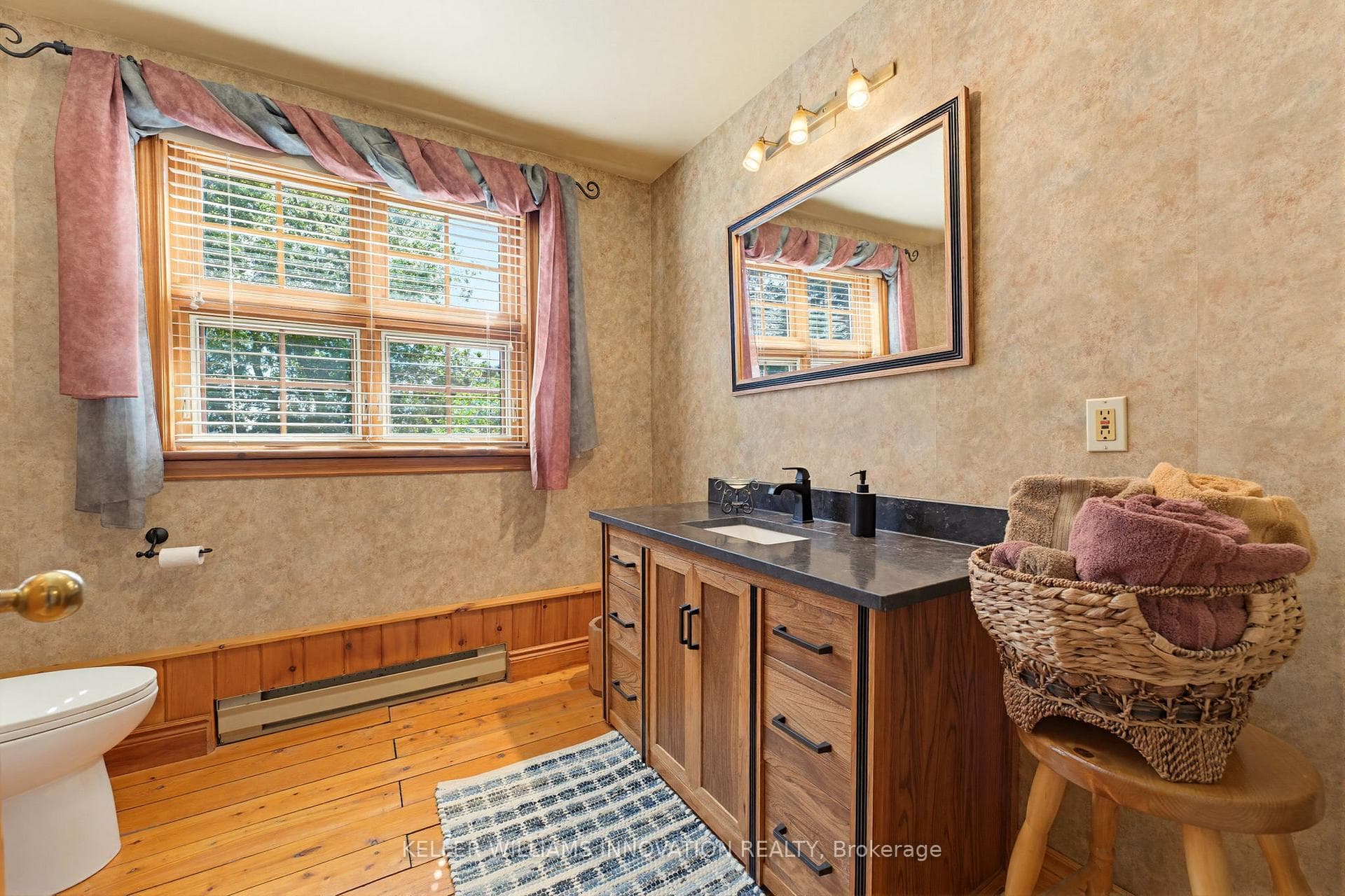 169 James Street photo 24