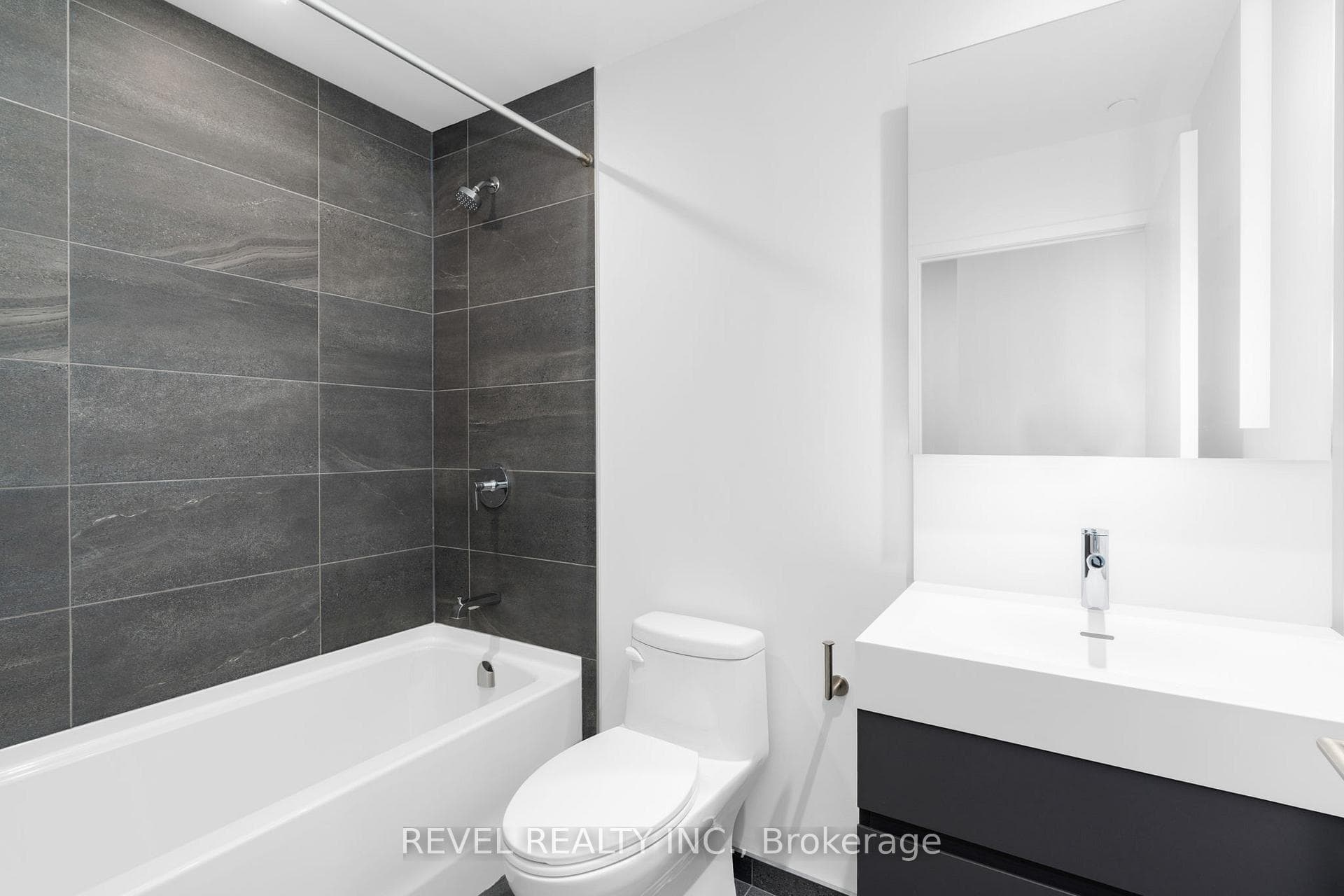 39 Mary Street Unit 1012 photo 19