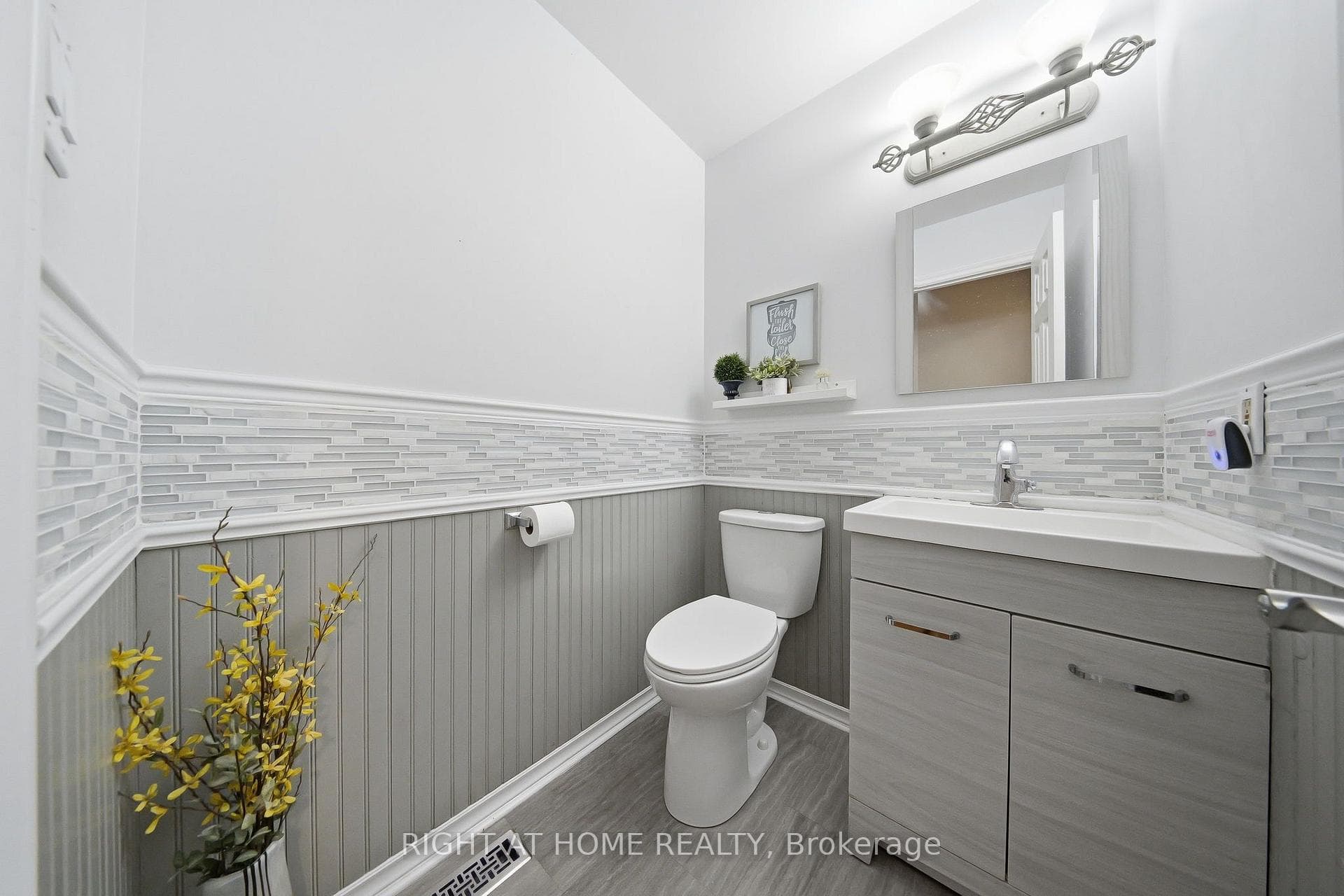 29 Sunforest Drive photo 26