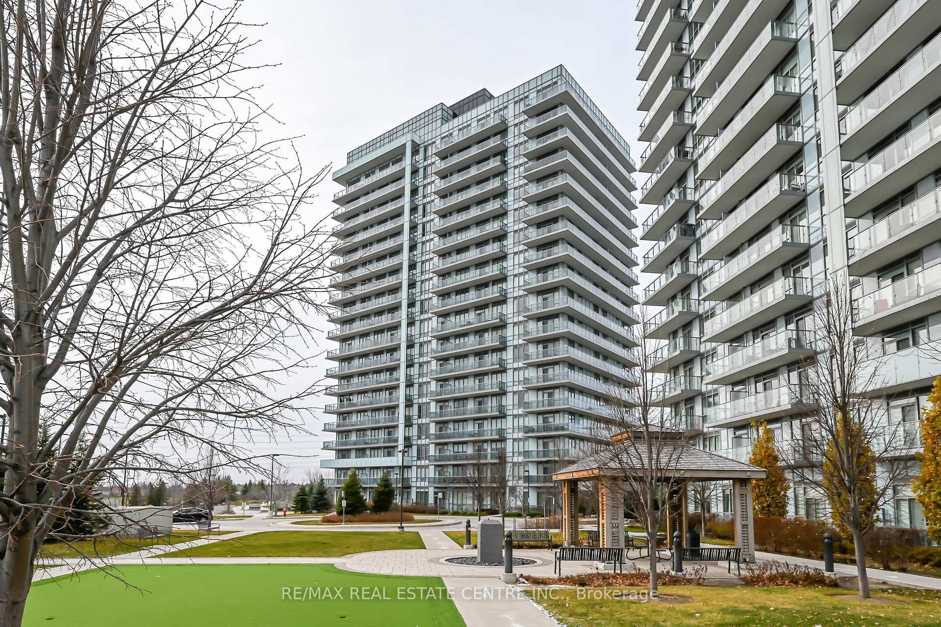 4633 Glen Erin Drive Unit 906 photo 32