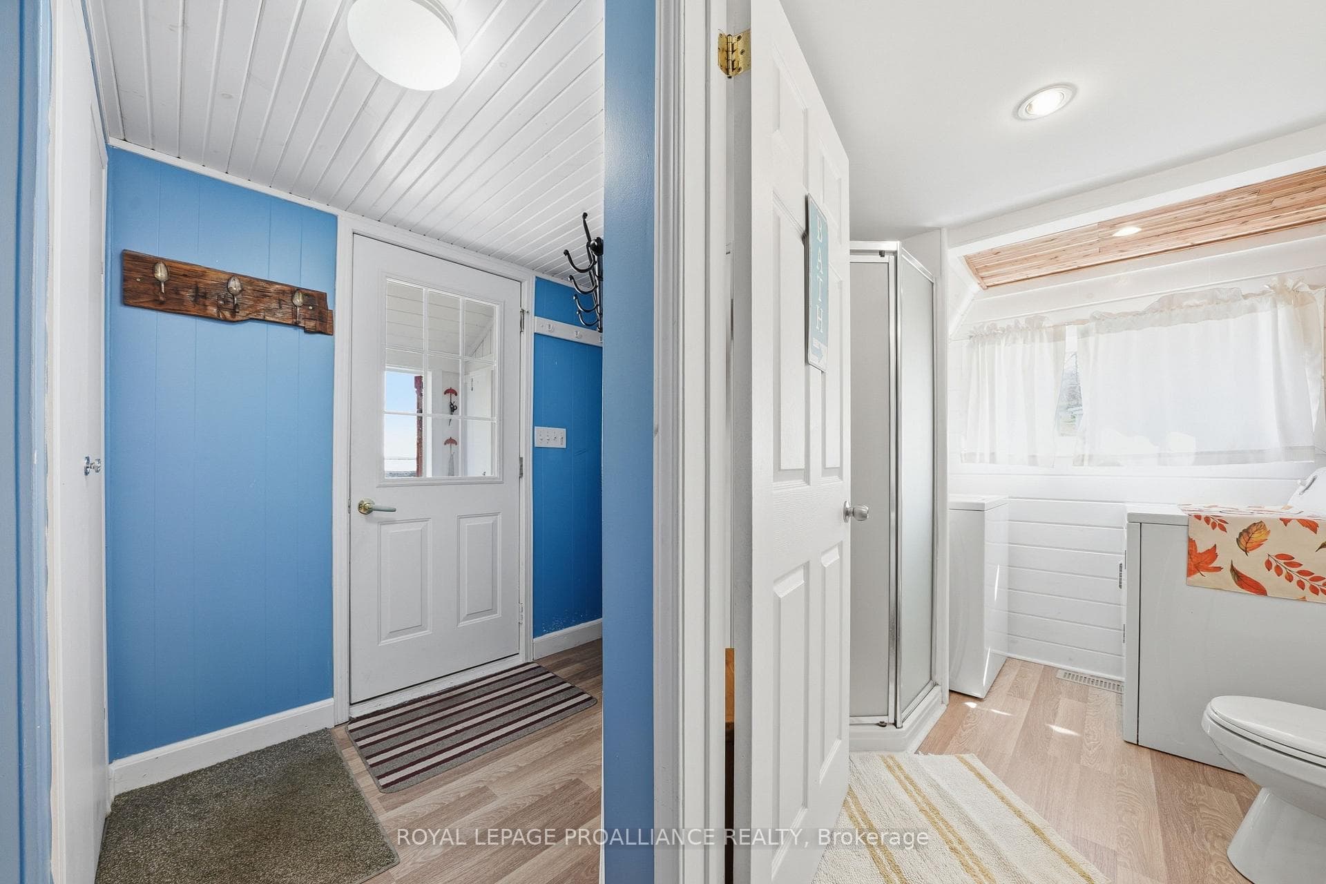 154 St Lawrence Street photo 17