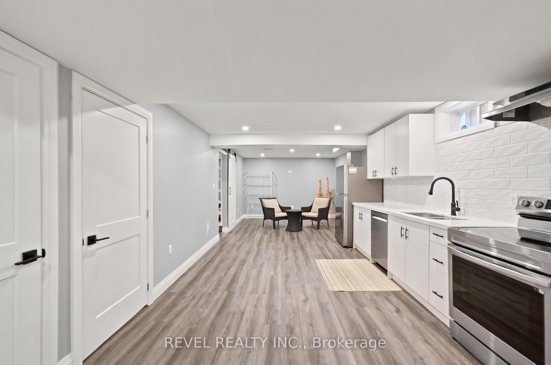 207 Valridge Drive photo 31