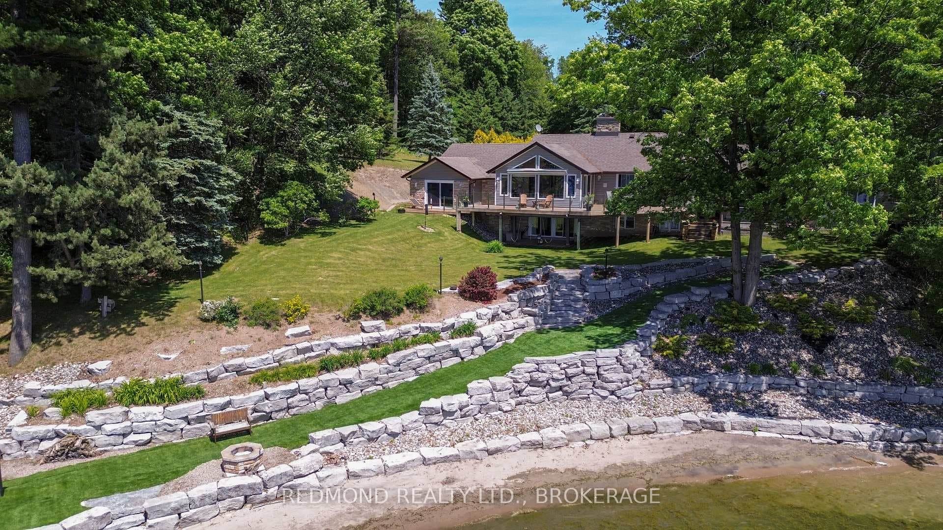 333 Howe Island Ferry Road photo 4