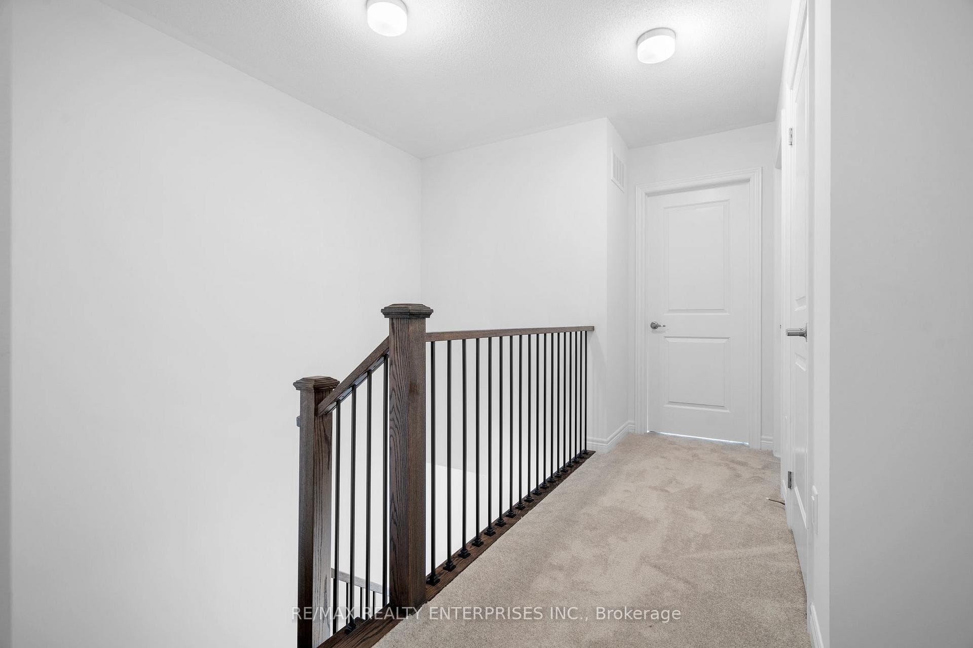 51 Milady Crescent photo 18