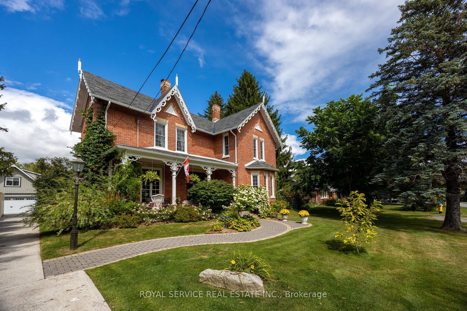 60 King Street photo 1
