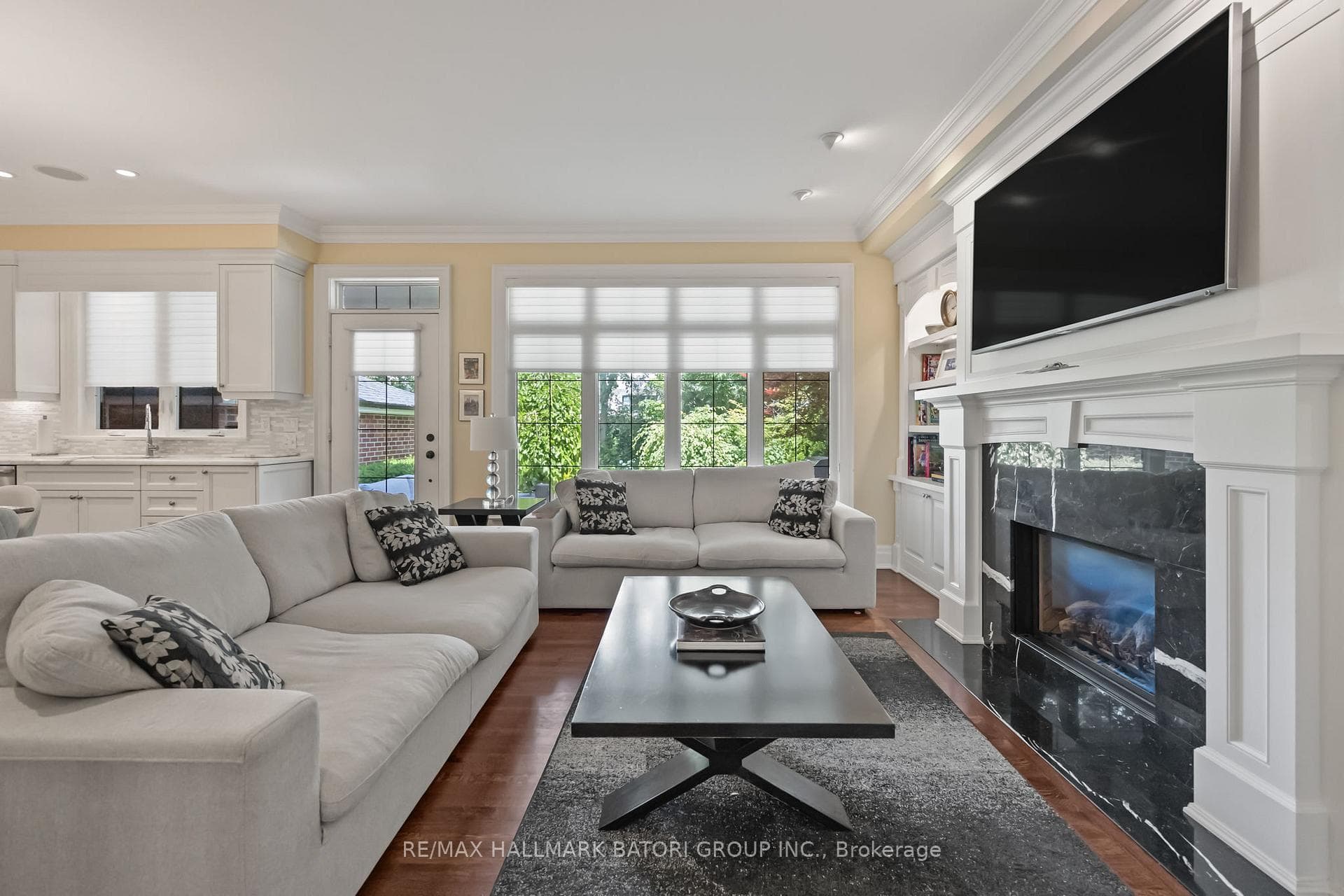 358 Glencairn Avenue photo 13