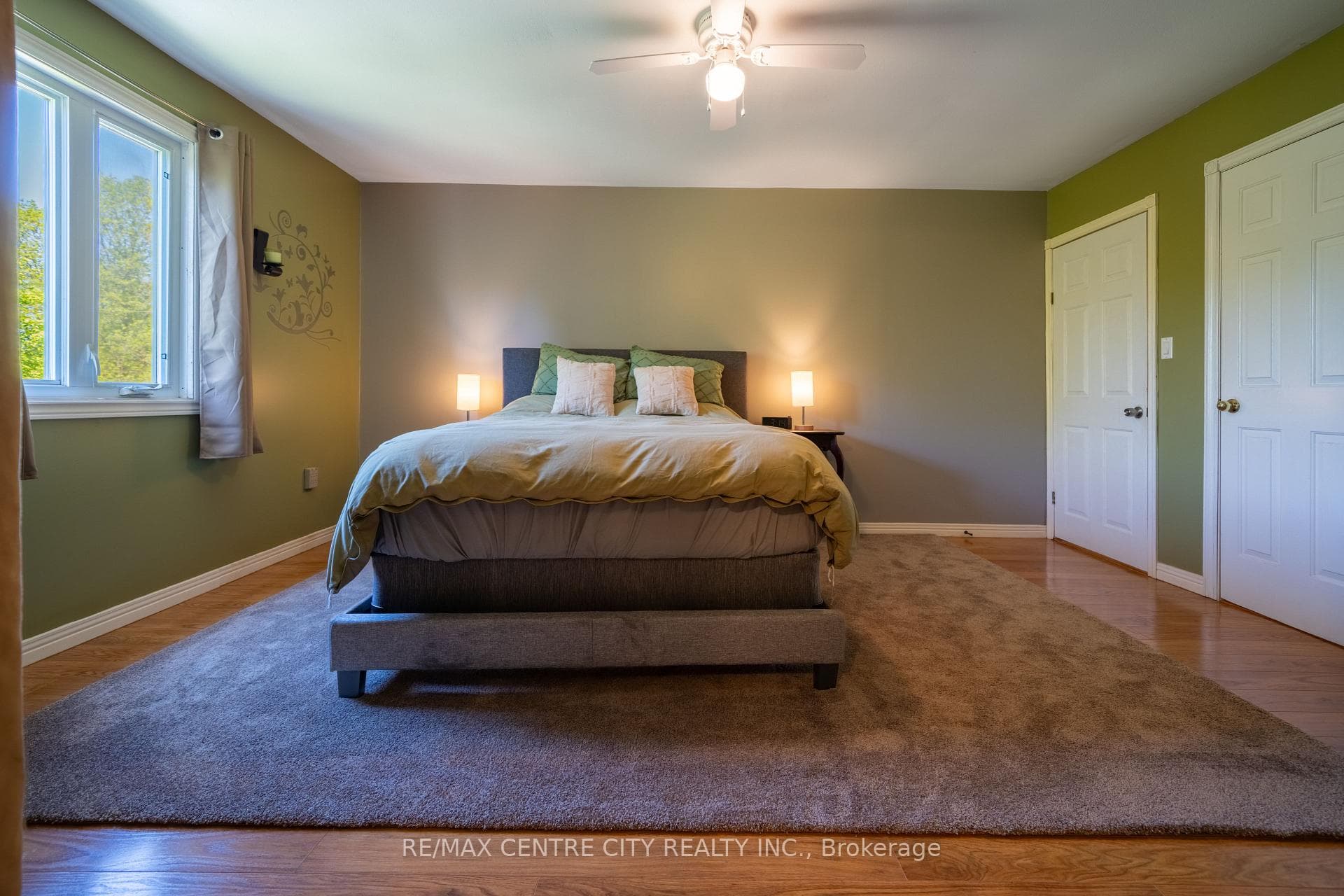176 Eastman Avenue photo 28