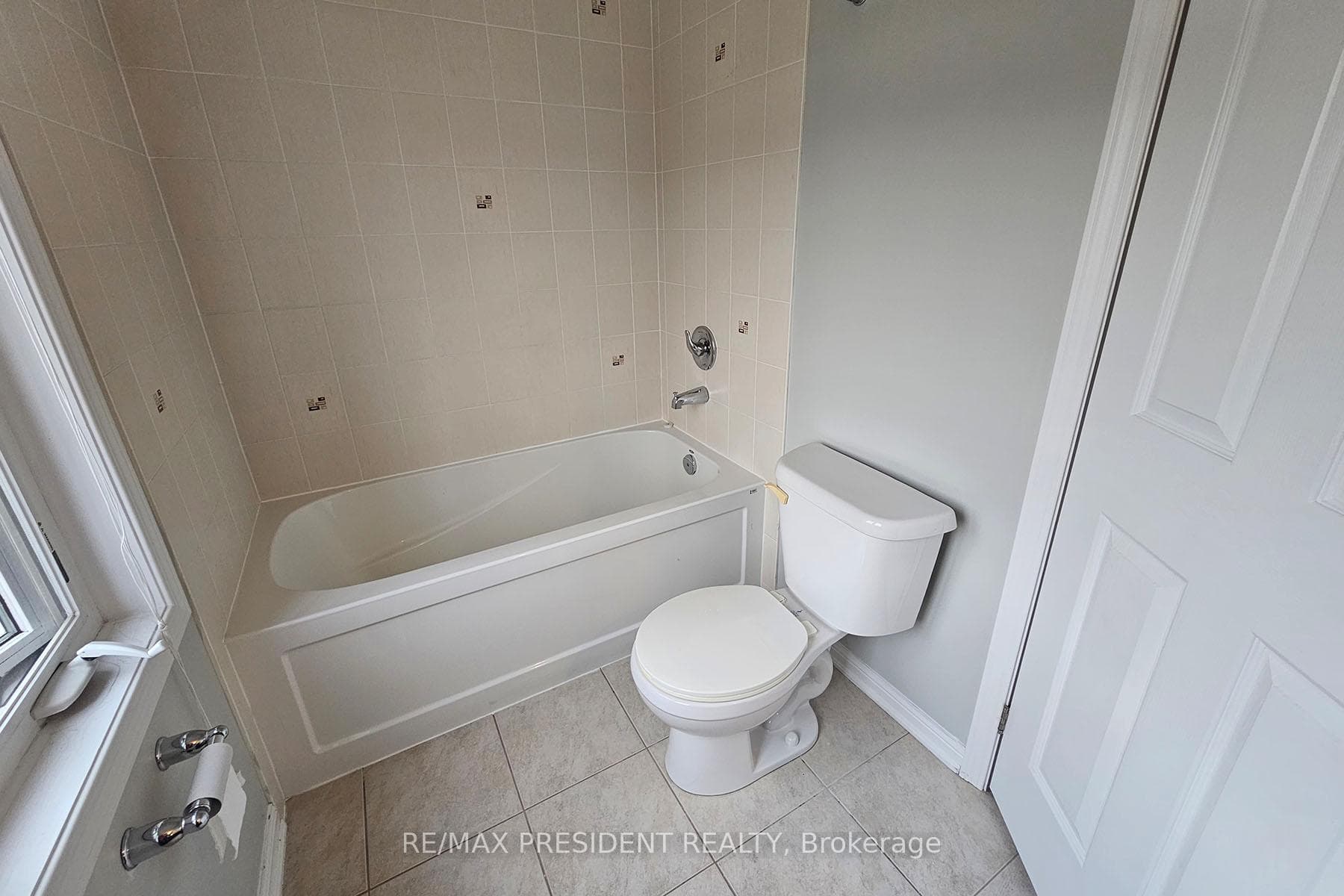 Upper Washroom